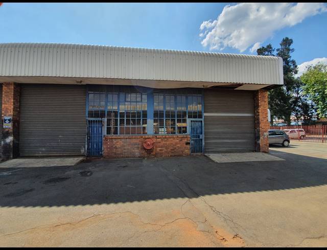 250M² WAREHOUSE TO LET IN ALRODE SOUTH